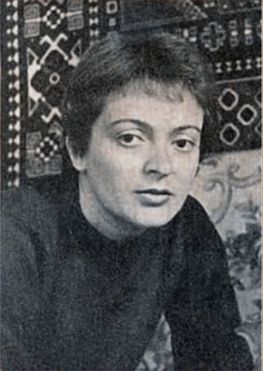 Elena Bono